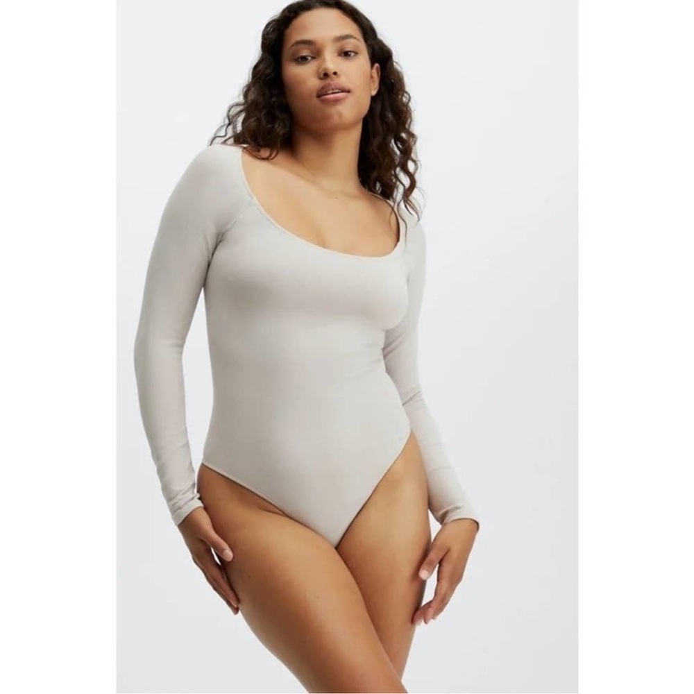 Fabletics Mindy SculptKnit Long Sleeve Bodysuit Women’s SZ Medium‎ in Ash Taupe